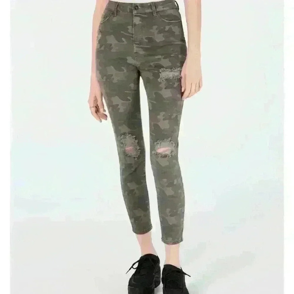 Vanilla Star Jeans Ripped Camo Cropped - Picture 1 of 5